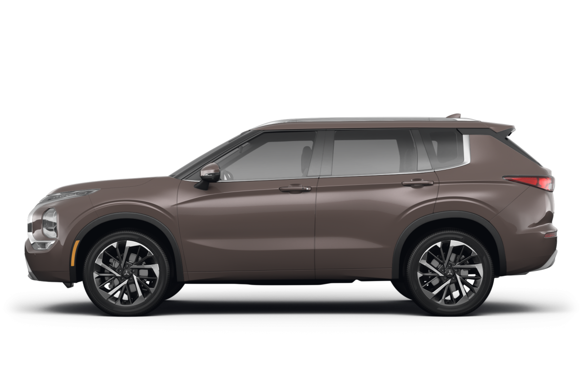 Mitsubishi Outlander PHEV - Side view Mitsubishi Outlander PHEV - Side view